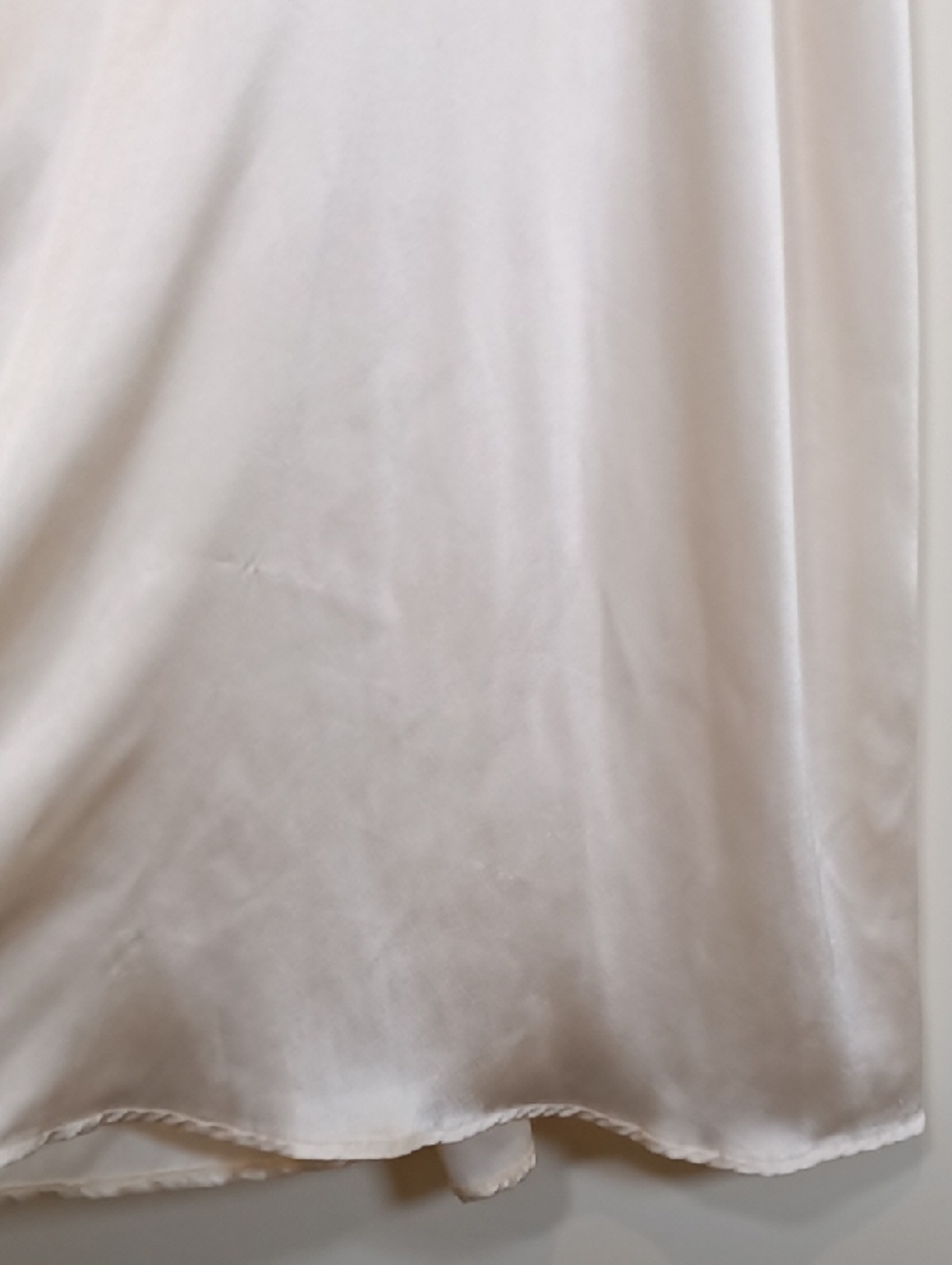 What Katie Did Gold Label Satin  Cream Wrap Robe with Attached Tie Waist Size 12 - Picture 6 of 16